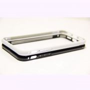 Aluminium-Bamper-dlya-iPhone-6-6S.jpeg
